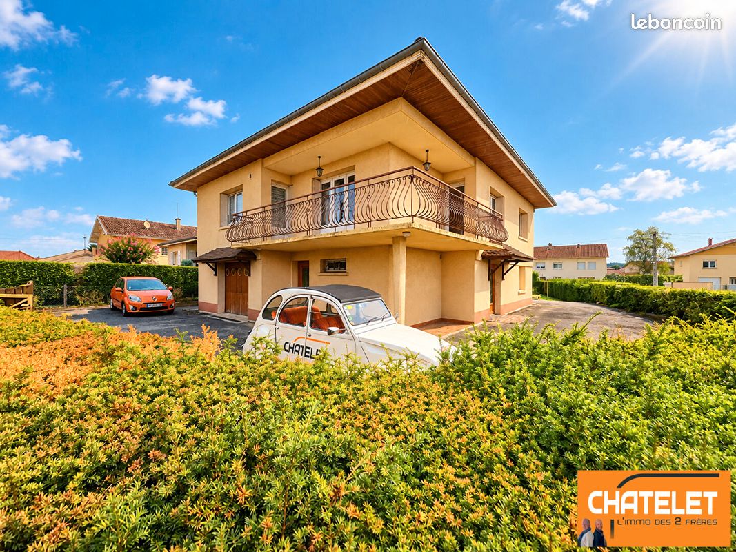 Maison 6 pièces 158 m² · à Péronnas · 158 m² · 225 000 €