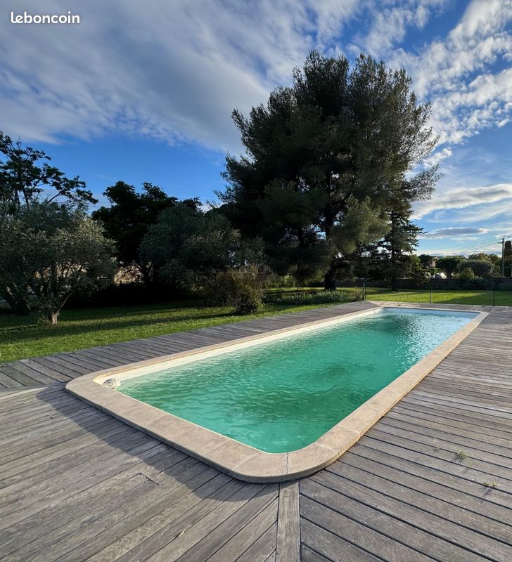Terrain 651 m² · à Clarensac · 651 m² · 199 000 €