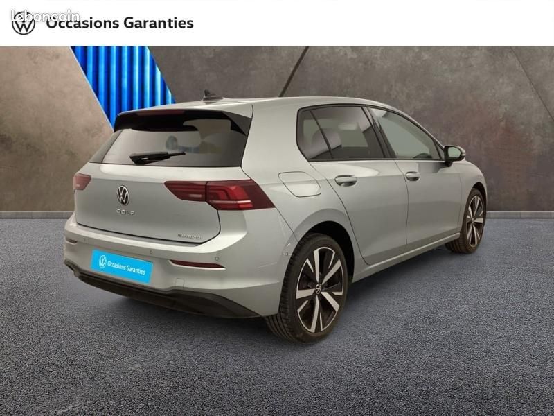 Volkswagen Golf 1.5 eHybrid 204ch VW Edition DSG6 (image 11)