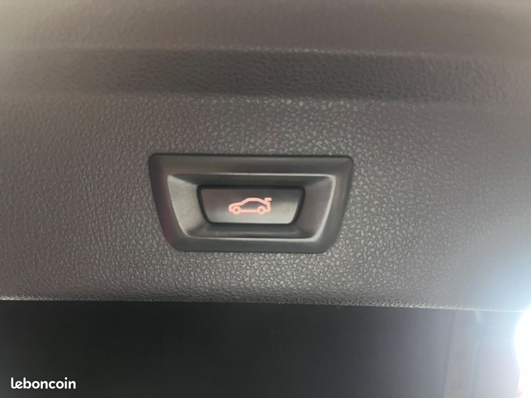 BMW SERIE 3 GRAN TURISMO F34 330d xDrive 258 ch M Sport A. Toit ouvrant / Caméra de recul / Hayon électrique / (image 19)