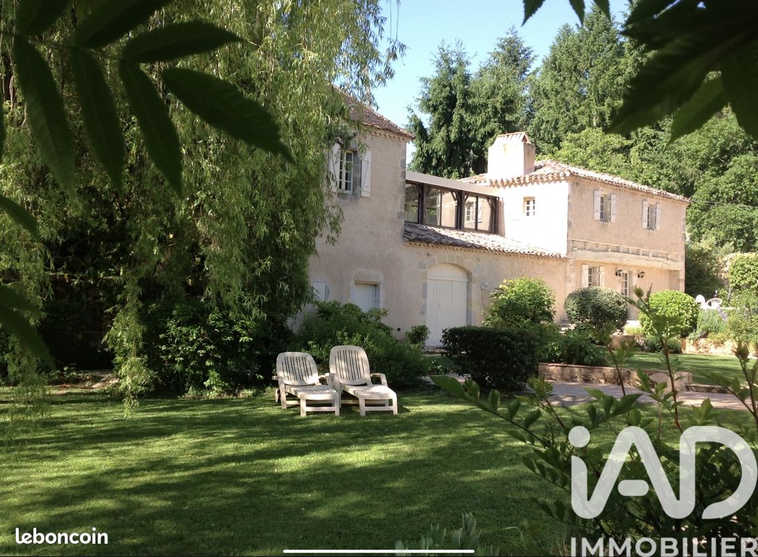 Propriété 10 pièces 305 m² (image 8)
