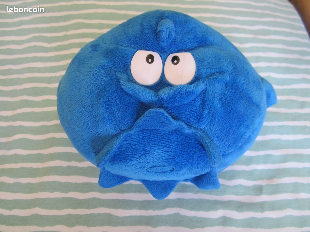 Peluche Oreiller Myrtille Kawaii – Taille M, Douce Flanelle, Câlin & Décoration Canapé Lit