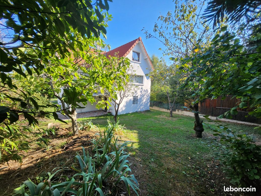 Maison 6 pièces 130 m² · à Villemomble · 130 m² · 549 000 €