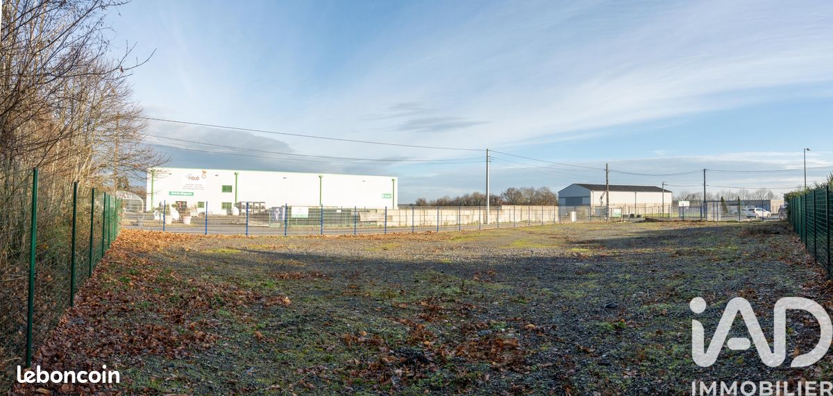 Terrain 1135 m² · à Montrevault-sur-Èvre · 1 135 m² · 30 000 €