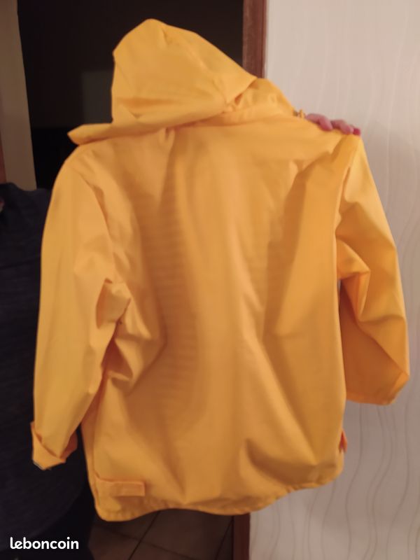 Ciré jaune (image 1)