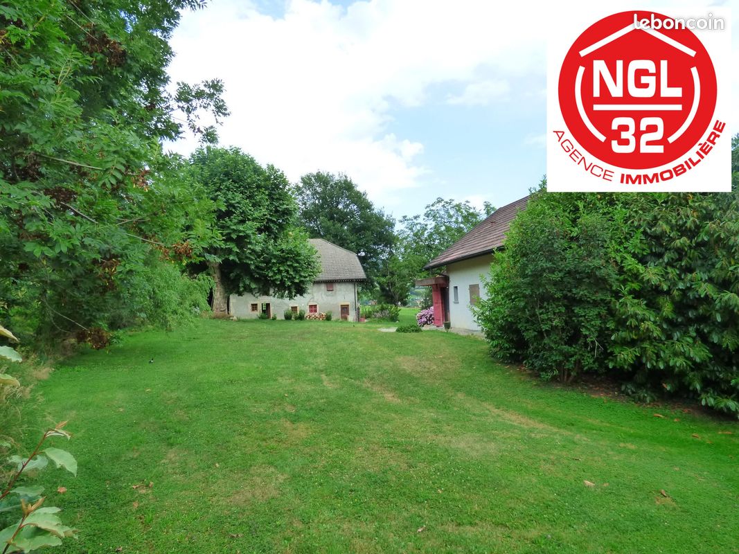 Terrain 671 m² · à Andilly · 671 m² · 230 000 €