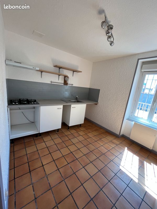 Appartement a louer montceau-les-mines - 2 pièce(s) - 68 m2 - Surfyn