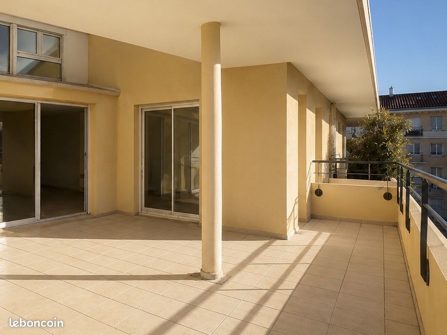 Appartement 6 pièces 201 m² · à Aix-en-Provence · 201 m² · 1 976 000 €