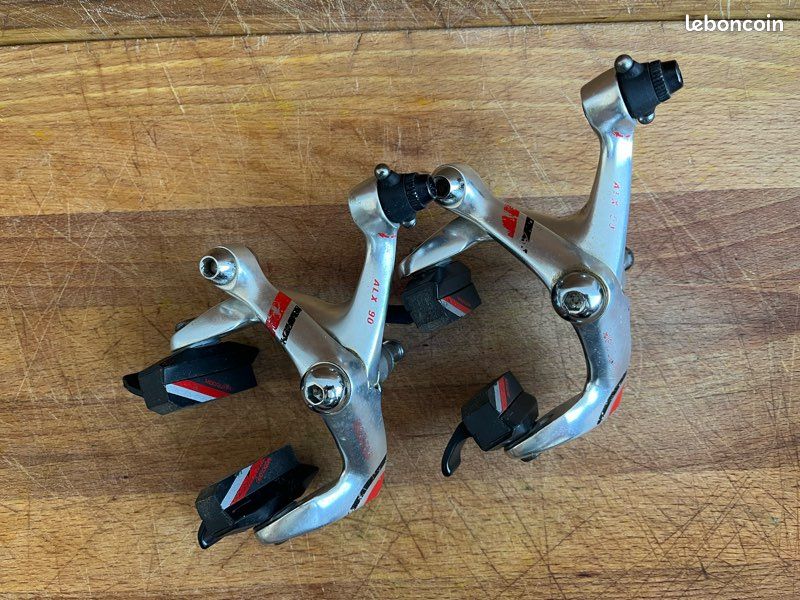 Wiltec Kit 2x Cales Roue PE-HD 14,8 x 8,9 x 9,8 cm 2 Wiltec Kit 2x Cales Roue PE-HD 14,8 x 8,9 x 9,8 cm 2