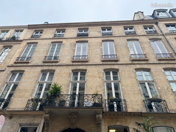 Appartement a louer paris-1er-arrondissement - 4 pièce(s) - 86 m2 - Surfyn