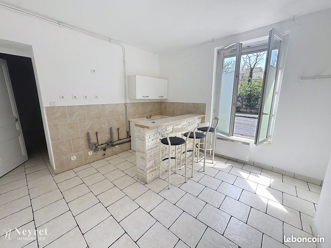 Appartement 1 pièce 41 m² · à Saint-Étienne · 41 m² · 35 990 €