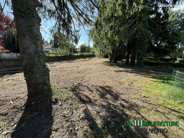 Terrain 1098 m² Saint-Just-Malmont