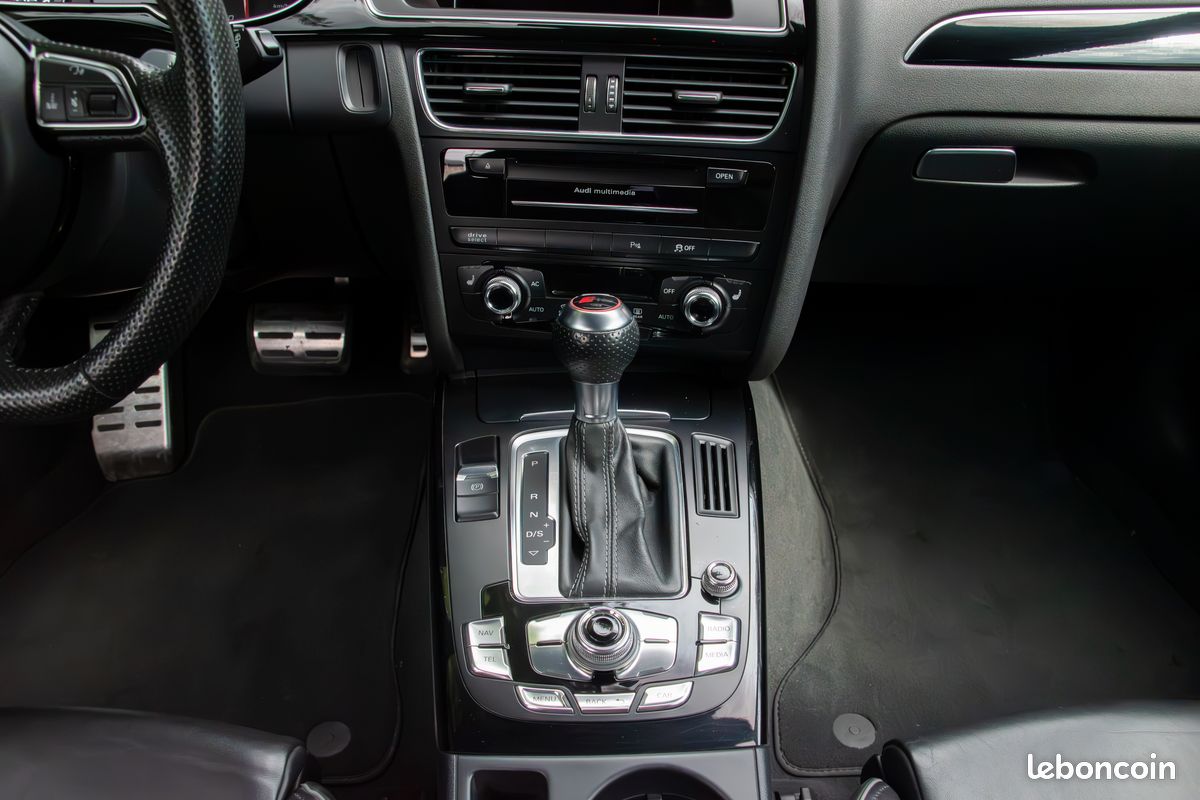 Audi RS4 Avant (B8) 4.2 TFSI V8 450ch *Châssis Sport Plus / Sièges électriques chauffants à mémoire / Différentiel quattro Sport / Feux dynamiques / Radars + Caméra (image 5)
