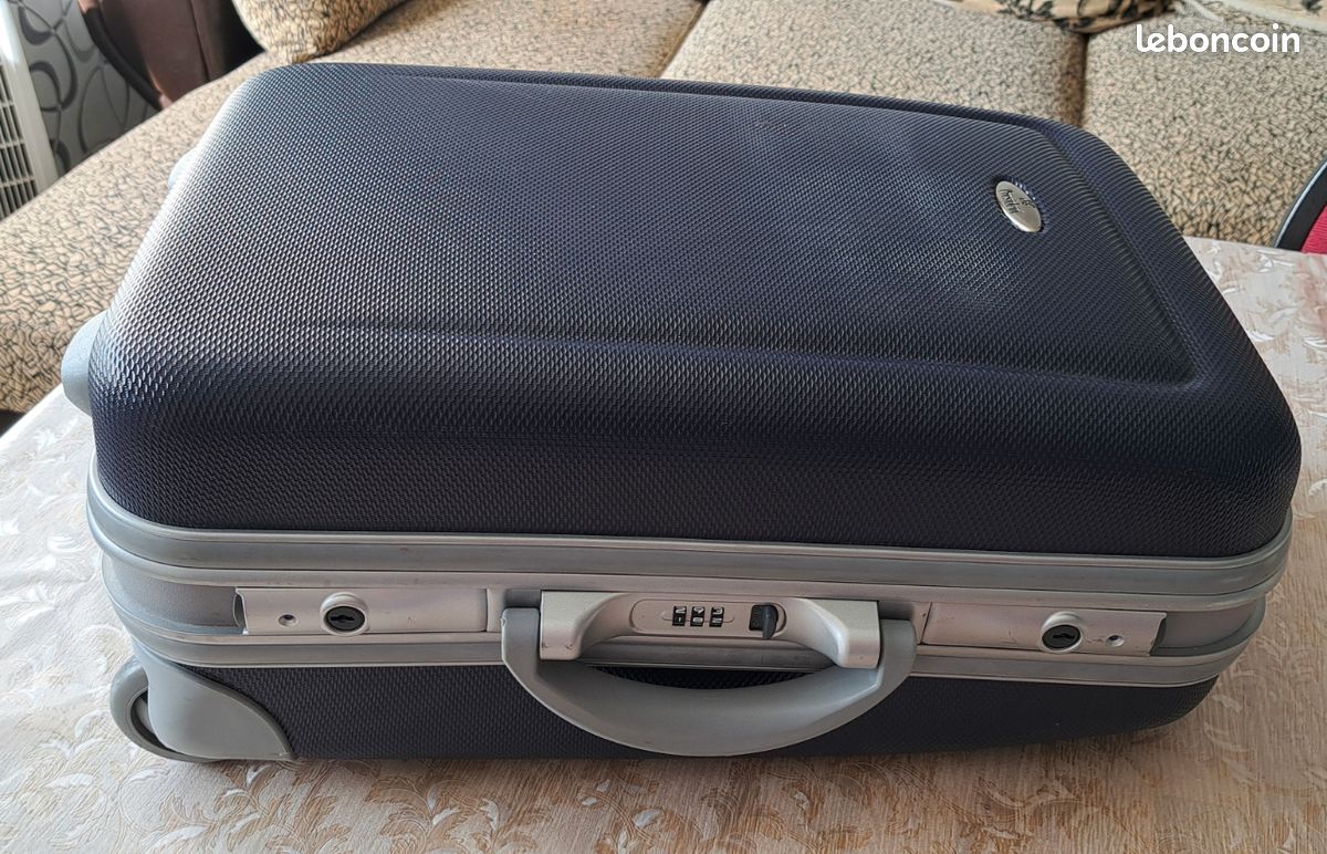 ​Valise rigide cabine President – Serrure à code & clés (image 2)