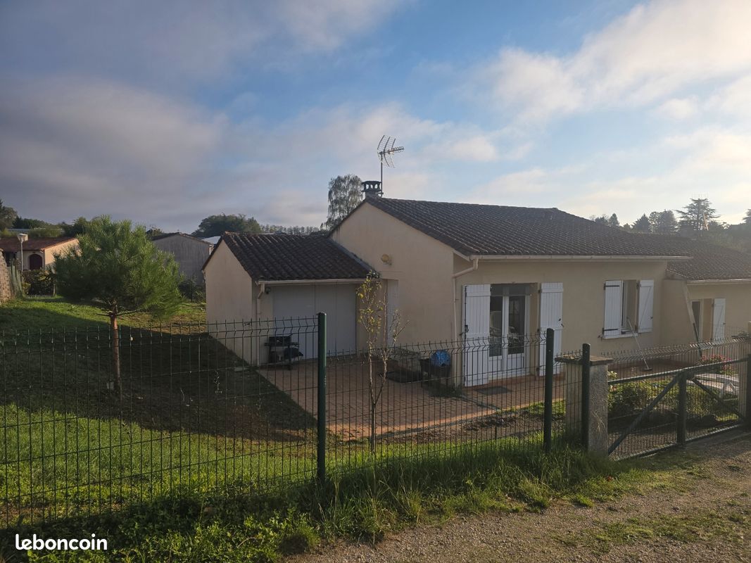 Maison 3 pièces 55 m² · à Nontron · 55 m² · 750 €/mois