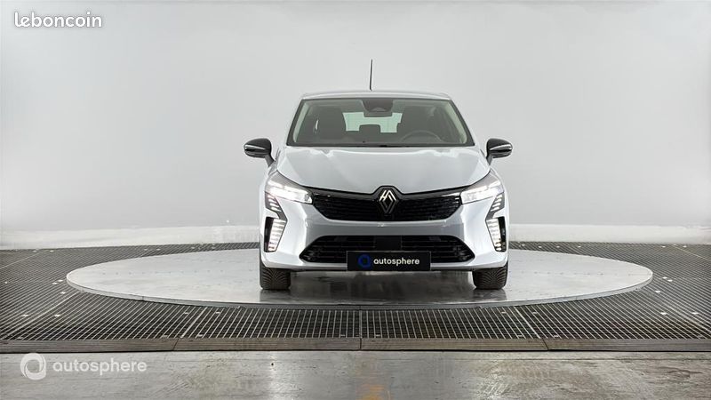 Renault Clio 1.6 E-Tech 145ch full hybrid Evolution (image 2)