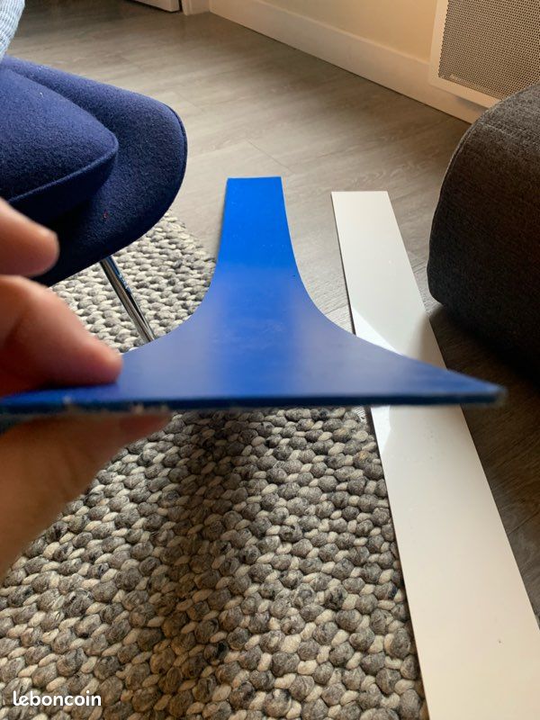 Plaques Plexiglass blanc et bleu 3mm (image 1)