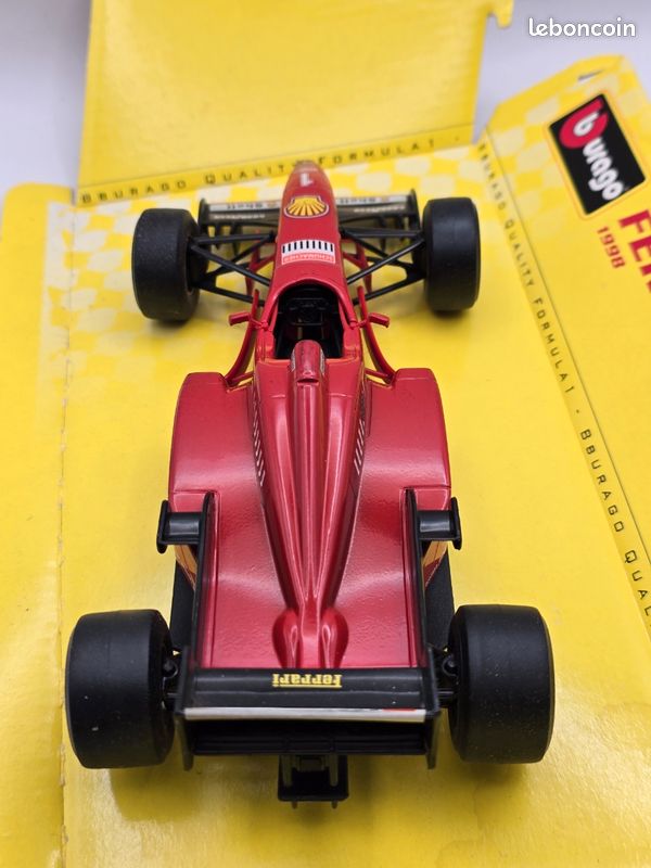 Bburago Ferrari F300 1998 1:24 #3 Michael Schumacher