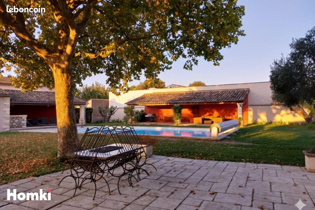 Maison 7 pièces 180 m² · à Montaren-Et-Saint-Médiers · 180 m² · 659 000 €
