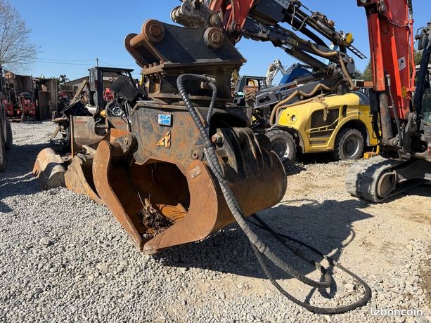 Miniature Pince de démolition HYDRARAM HCC-95V avec attache 17mm pour pelle 120 tonnes GAZ EVANS