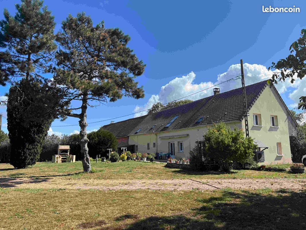 Maison 14 pièces 370 m² · à Neauphe-sous-Essai · 370 m² · 374 400 €