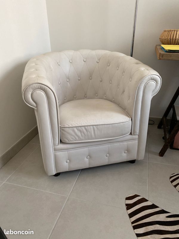 Chesterfield fauteuil club capitonné blanc maison du monde (image 1)