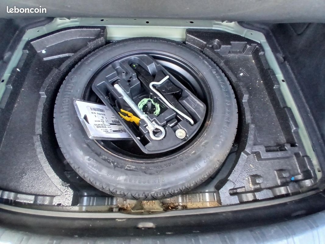 PEUGEOT 308 1.2i PureTech 12V S&S - 110 II 2013 BERLINE Style PHASE 1 (image 23)