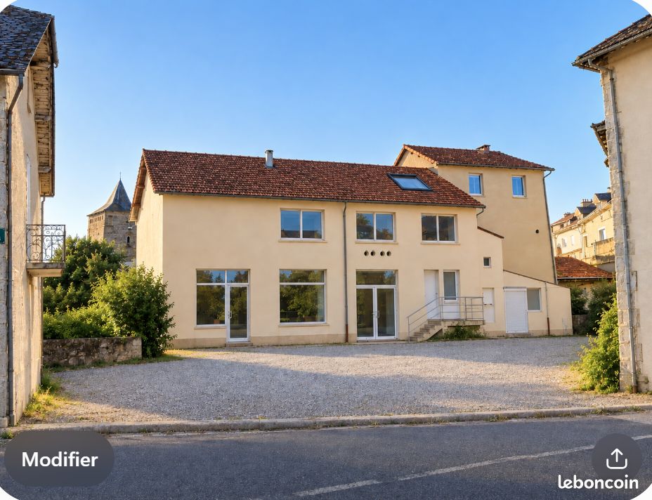 Immeuble 9 pièces 700 m² · au Rouget-Pers · 700 m² · 300 000 €