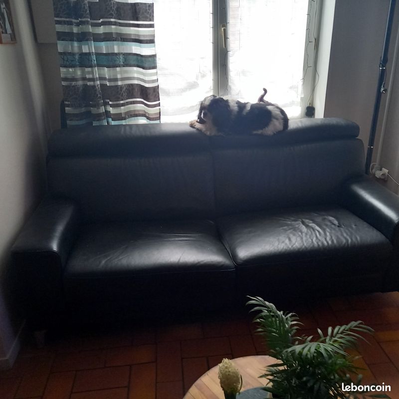 Banquette (image 1)