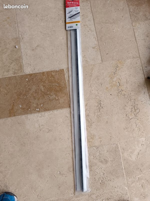 Seuil de porte en aluminium (image 2)