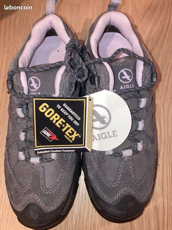Chaussure de randonnée Aigle - femme/enfant pointure 36 (image 2)