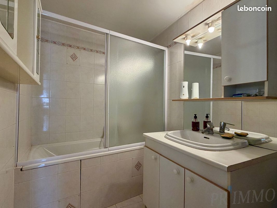 Appartement 1 pièce 44 m² · à Fréjus · 44 m² · 111 000 €