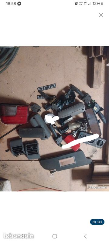 Pieces 205 (image 1)