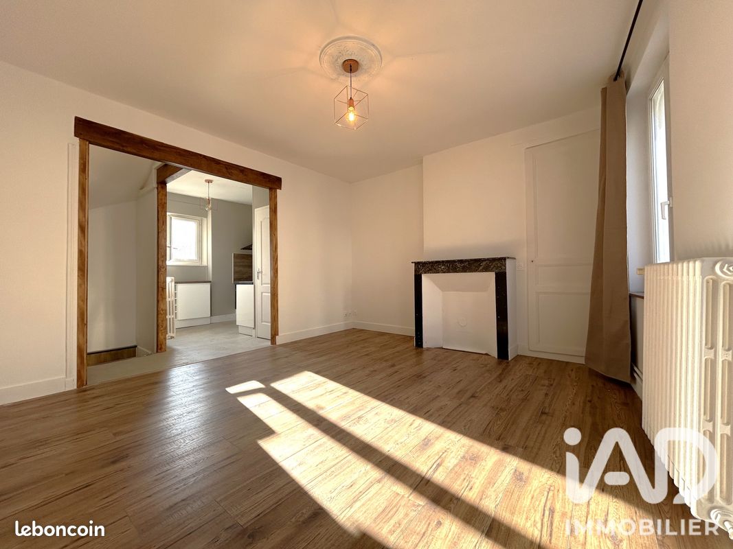 Appartement 5 pièces 100 m² · à Lisieux · 100 m² · 850 €/mois