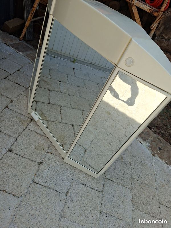 Armoire pharmacie (image 2)
