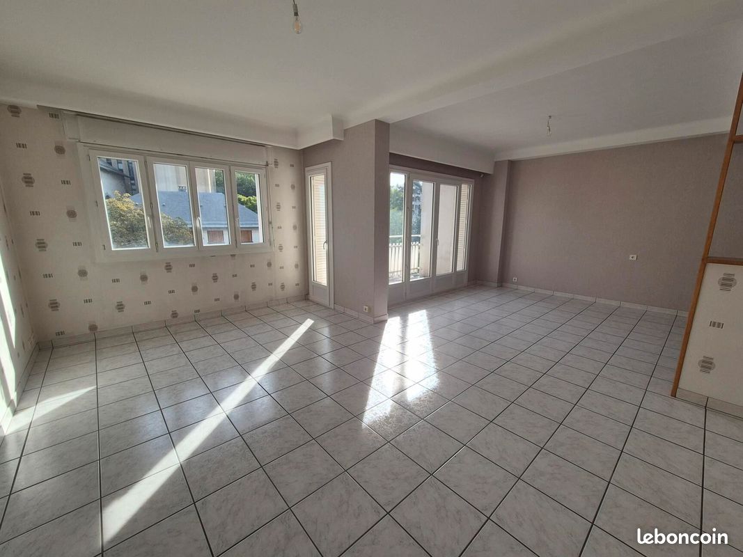 Appartement 4 pièces 90 m² · à Chambéry · 90 m² · 225 000 €