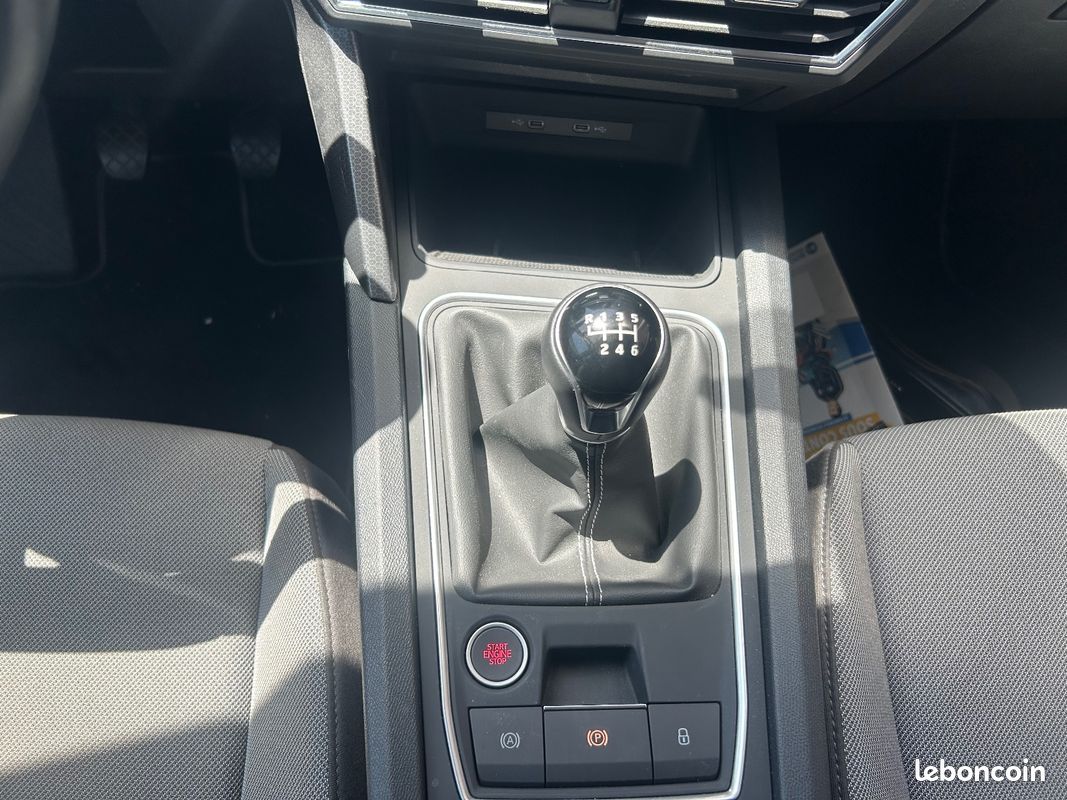 SEAT LEON 1.0 TSI 110 ch /7900 Km/Carplay/Garantie 12 mois/Entretien complet/ (image 14)