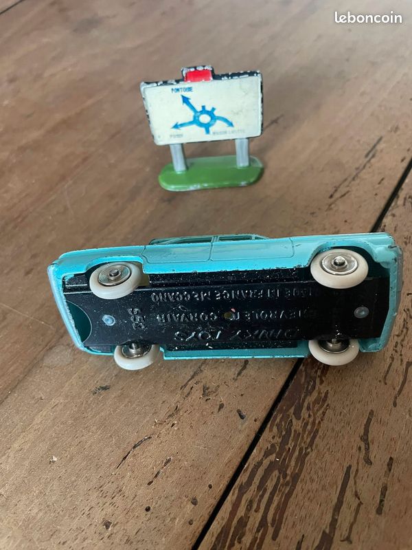 Dinky Toys Chevrolet Corvair N°552 – Miniature Ancienne Très Bon état – Collection