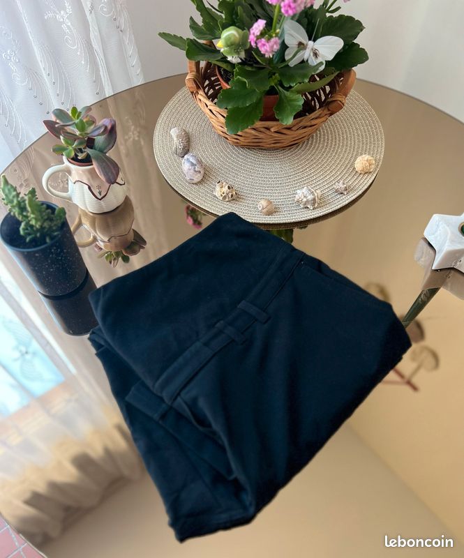 Pantalon à pinces grossesse noir (image 8)