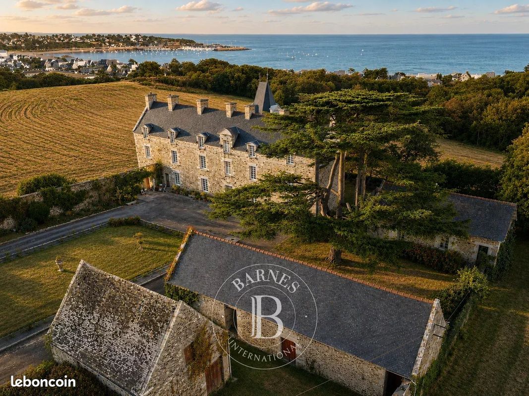 Maison 15 pièces 600 m² · à Saint-Cast-le-Guildo · 600 m² · 2 600 000 €