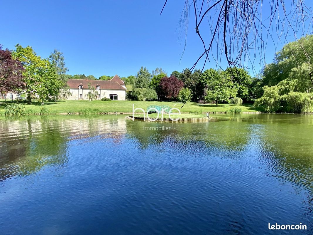 Maison 10 pièces 300 m² · à Hédouville · 300 m² · 845 000 €