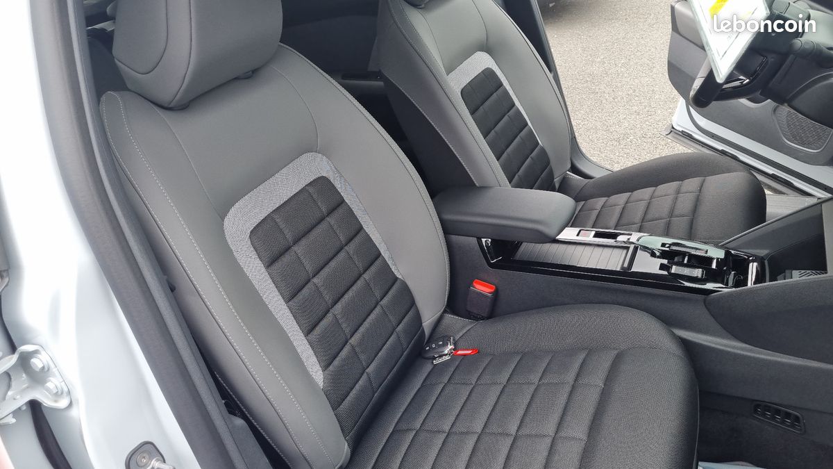 CITROEN C4 Hybride 145 e-DCS6 Collection (image 26)