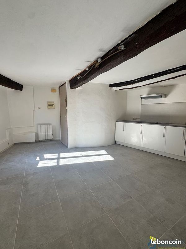 Appartement 2 pièces 30 m² · à Signes · 30 m² · 550 €/mois