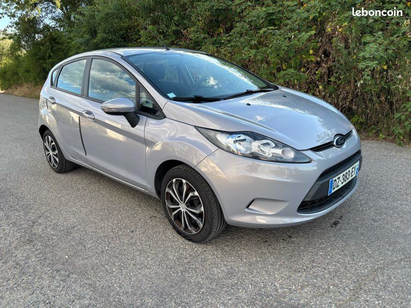 Ford fiesta 1.4 tdci 68CH Diesel (image 1)