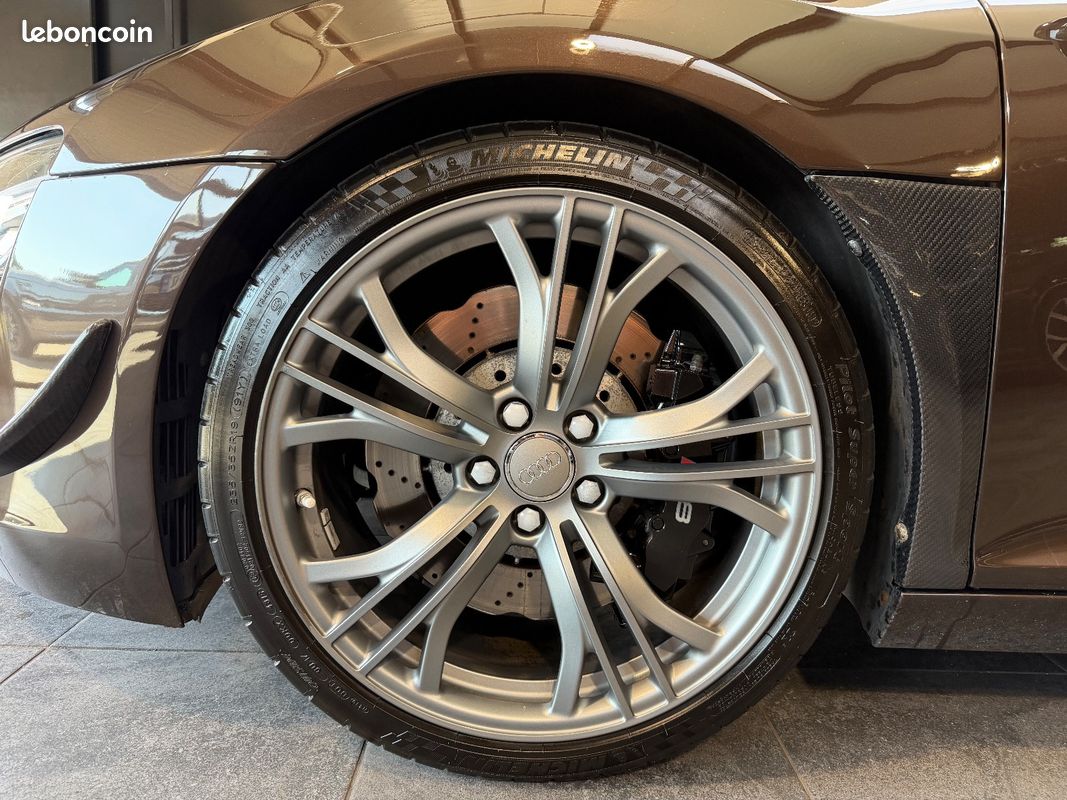 Audi R8 Coupe 4,2L FSI V8 430Ch QUATTRO S-TRONIC PACK CARBONE (image 12)