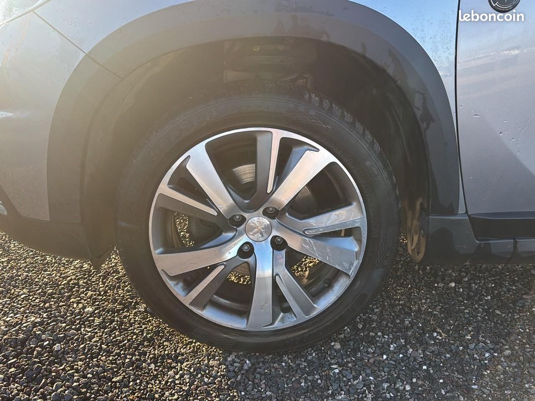 PEUGEOT 2008 1.2 puretech 110 crossway (image 9)