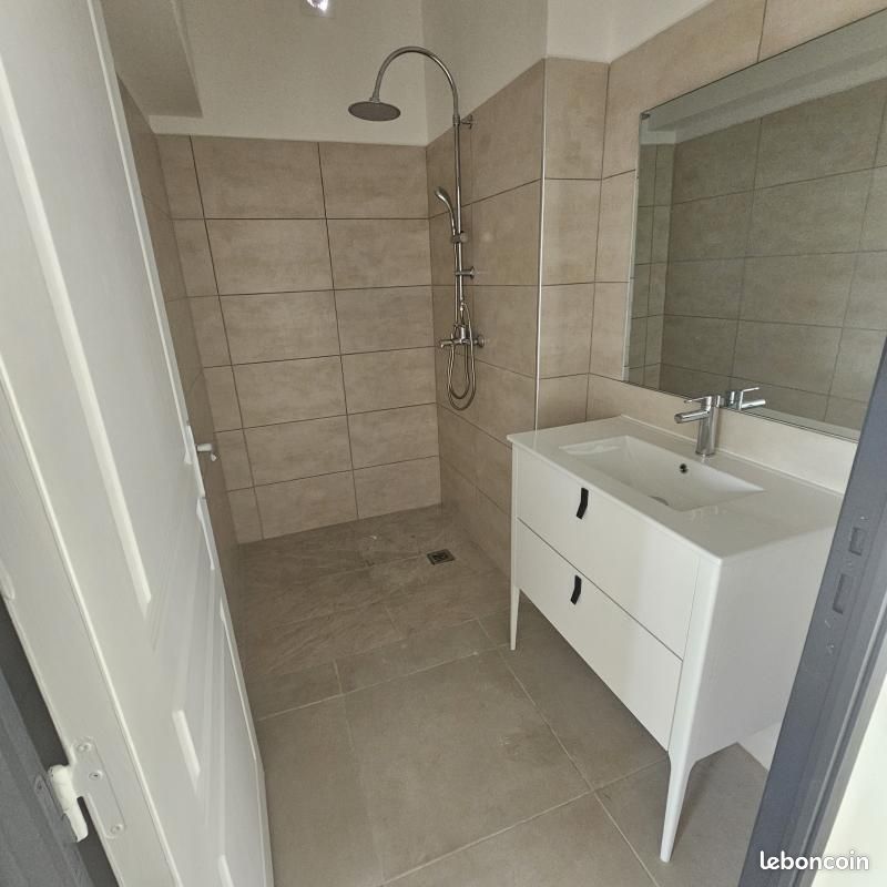 Appartement 4 pièces 80 m² · à Saint-André · 80 m² · 1 100 €/mois