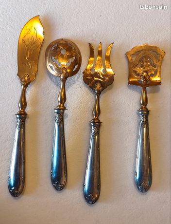 SERVICE ANCIEN POUR MIGNARDISES EN MÉTAL ARGENTÉ