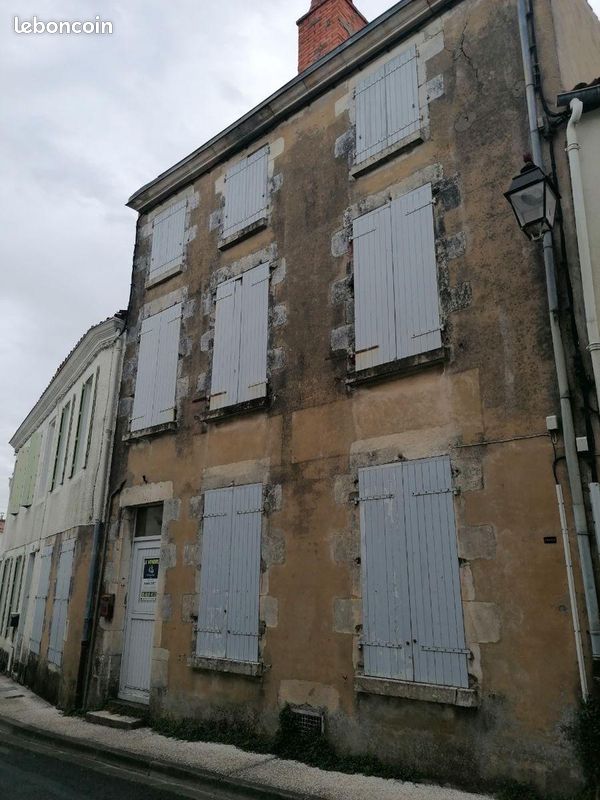 Maison 188 m² Marans - Marans 17230 (image principale 0)