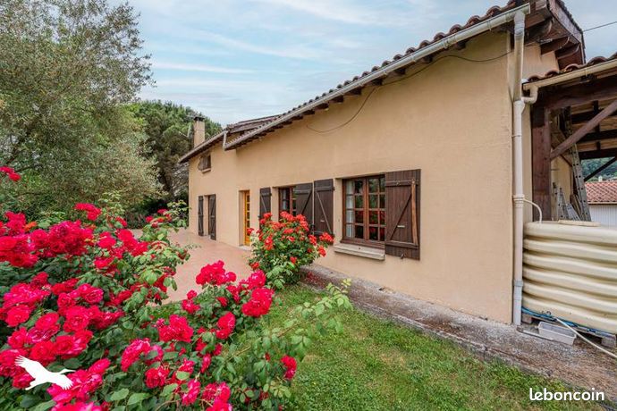 Pavillon 6 pièces 193 m²